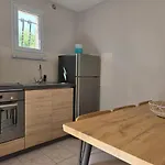 Maison Bleu Lavandin Grau D'agde 度假居 *