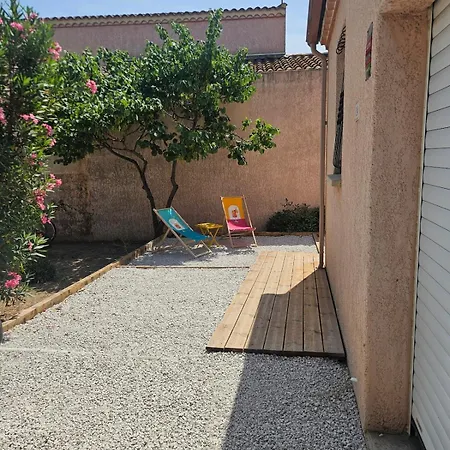 Maison Bleu Lavandin Grau D'agde Hébergement de vacances